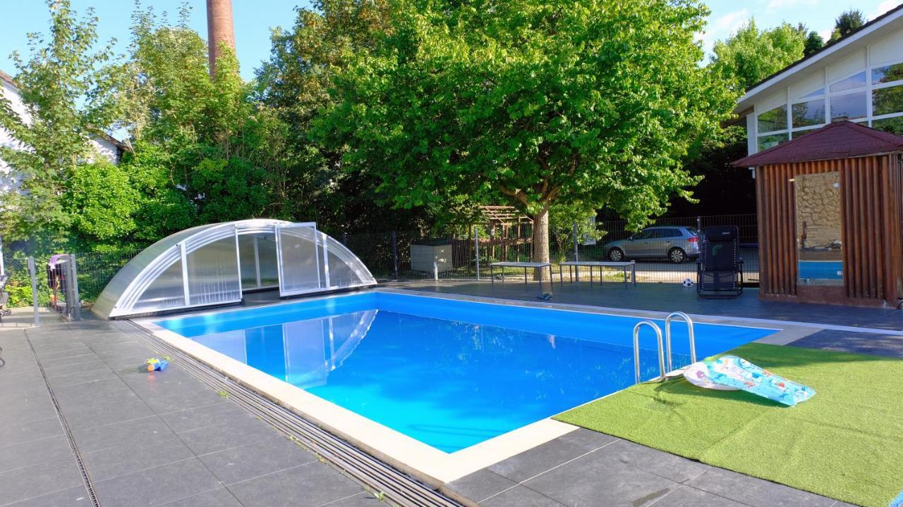 Fafa Home With Pool Essen Exterior foto